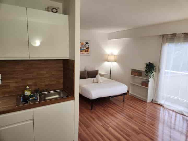 Charming quiet studio 10 minutes from the beach